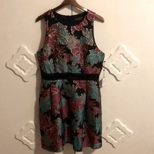 Laundry by Shelli Segal black and floral dress